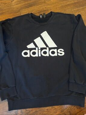 Adidas Sweatshirt black w/ white graphic